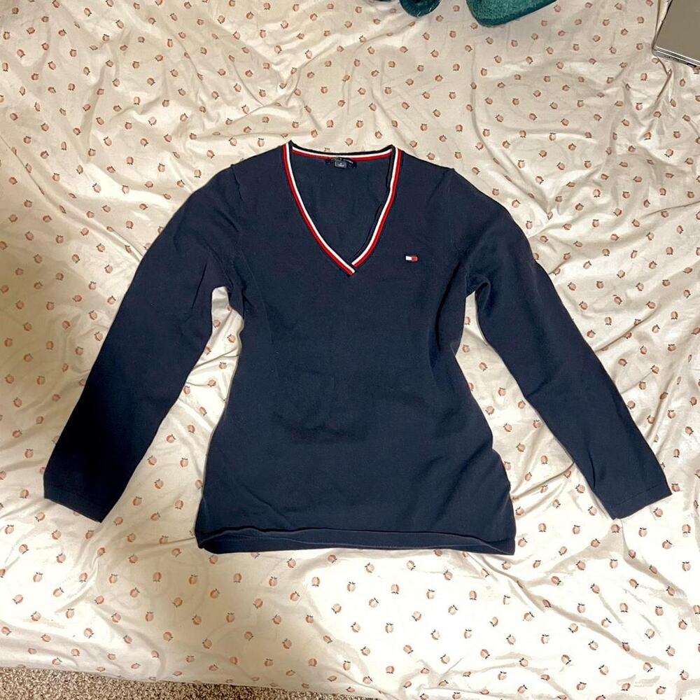 Navy tommy hilfiger v neck sweater